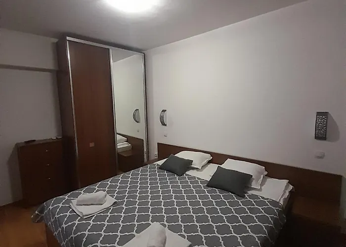 Lux L201 Apartment *